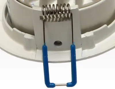 3W LED Einbau Downlight weiß rund Warm Weiß / 2700-3200K 180lm 230VAC IP44 120Grad -Ausstellungsstück mit kleinen Schönheitsfehlern — Bild 8