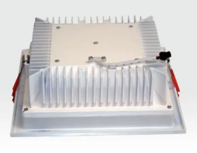 24W LED Einbau Downlight weiß quadratisch Warm Weiß / 2700-3200K 2160lm 230VAC IP44 120Grad -Ausstellungsstück mit kleinen Schönheitsfehler — Bild 3