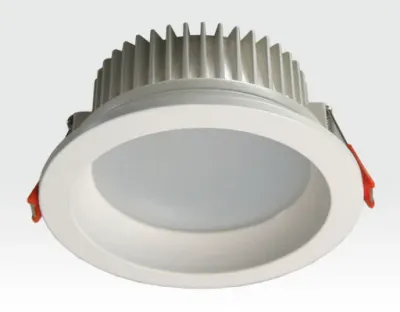 15W LED Einbau Downlight weiß rund Warm Weiß / 2700-3200K 1350lm 230VAC IP44 120Grad -Ausstellungsstück mit kleinen Schönheitsfehlern
